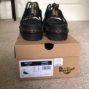 BRAND NEW! Dr. Martens Nartilla Gladiator Sandals
